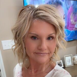 Meet your Posher, Tonya